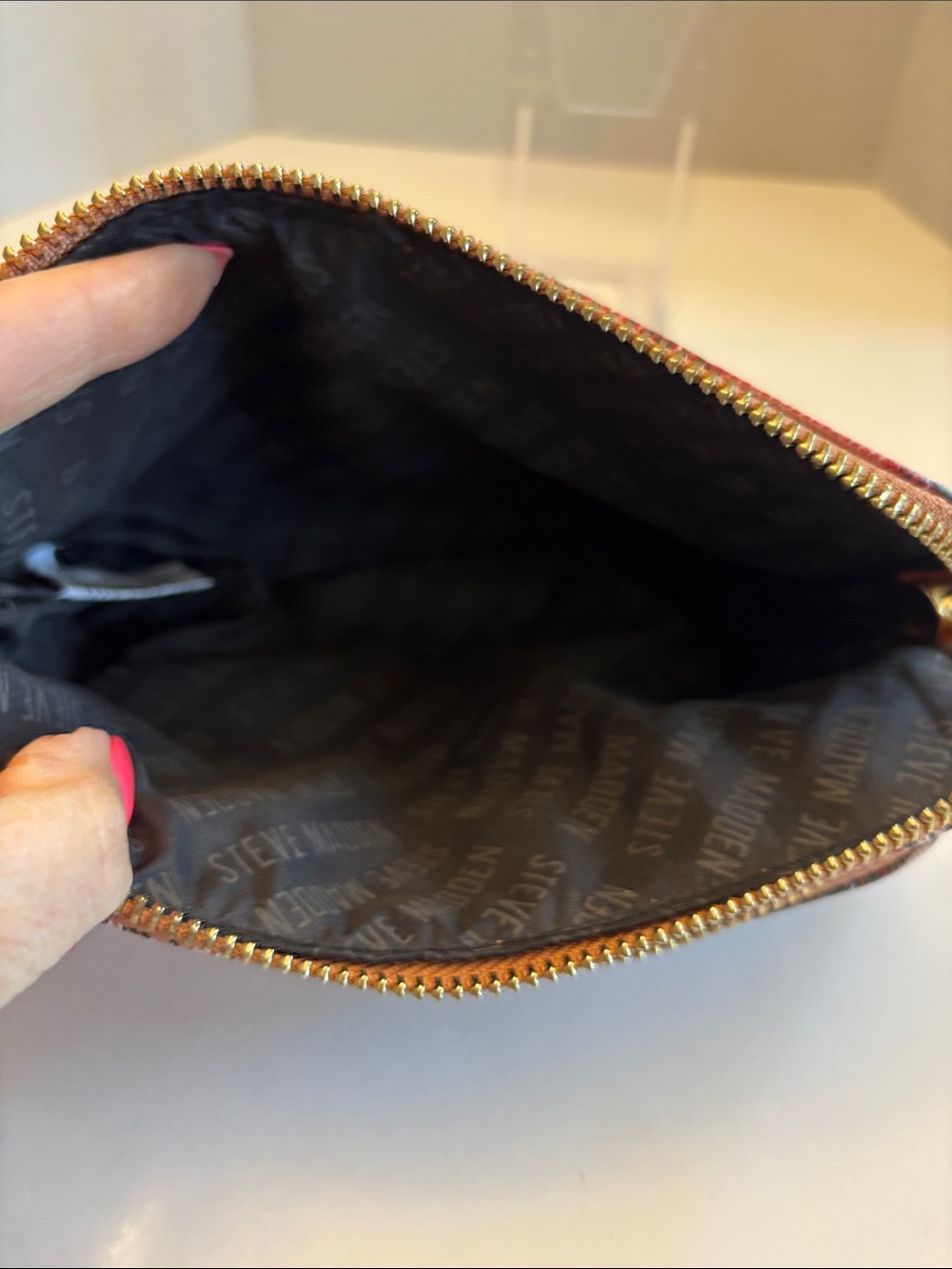 Steve Madden Btrell Plaid Wristlet Clutch 8” x 5” x 1.5” Deep - Picture 6 of 6